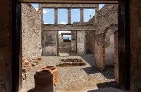 Pompeii with Expert Historian Tour