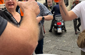 Historical and Street Food Tour of Naples with Six Food Tasting Stops