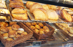 Naples Walking Tour & Street Food Experience